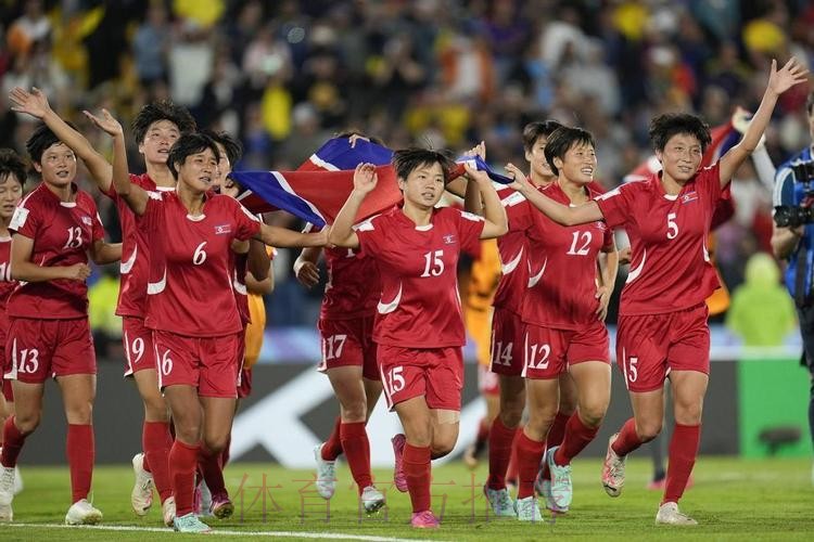 中国女足1-0战胜朝鲜 三战全胜夺本届四国赛冠军 中国女足1-0战胜朝鲜 三战全胜夺本届四国赛冠军