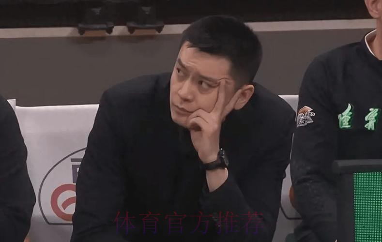杨鸣透露下场只有2外援,辽媒透露亨特OUT,场均仅3.8分真没用! 杨鸣透露下场只有2外援,辽媒透露亨特OUT,场均仅3.8分真没用!